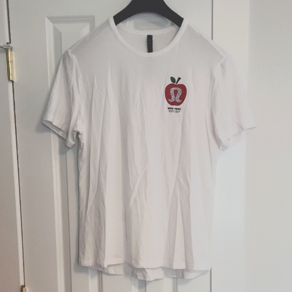 Lululemon New York NYC Limited Edition shirt Size XL White - Picture 4 of 7